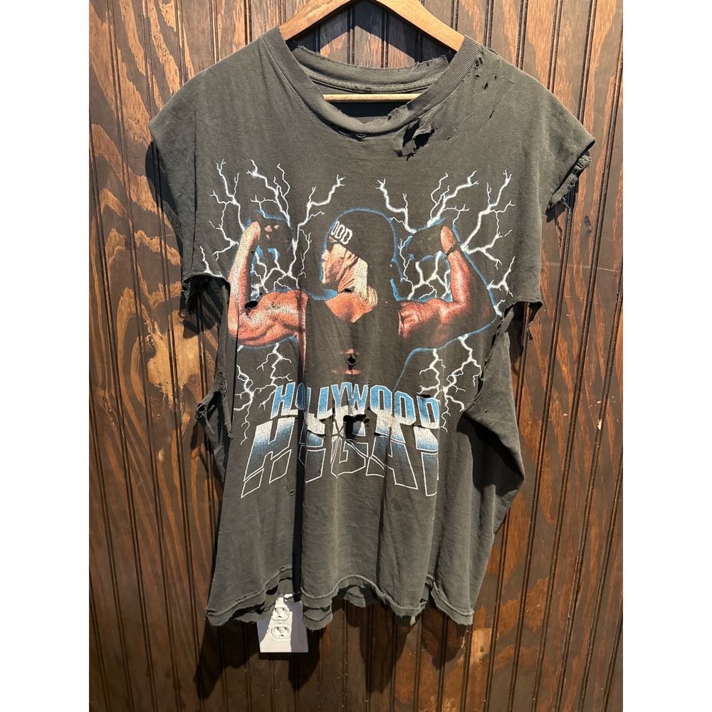 Vintage WCW Hollywood Hogan nWo T-Shirt Thrashed Distressed 90s Wrestling 29x31